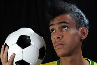 开云网址入口-法甲球队融合心理干预提升球员抗压能力研究